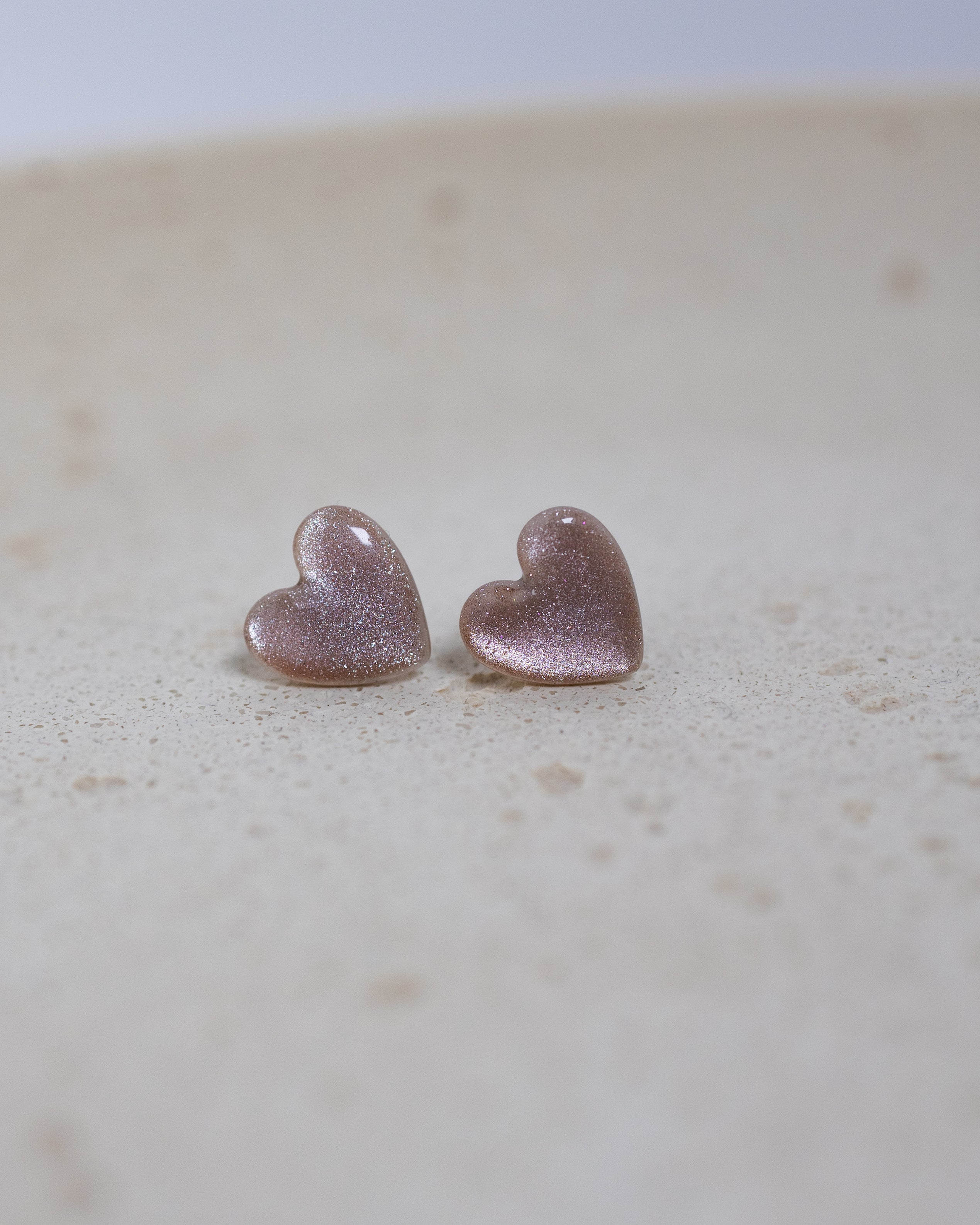 Sinja | Cat Eye sydän nappikorvakorut