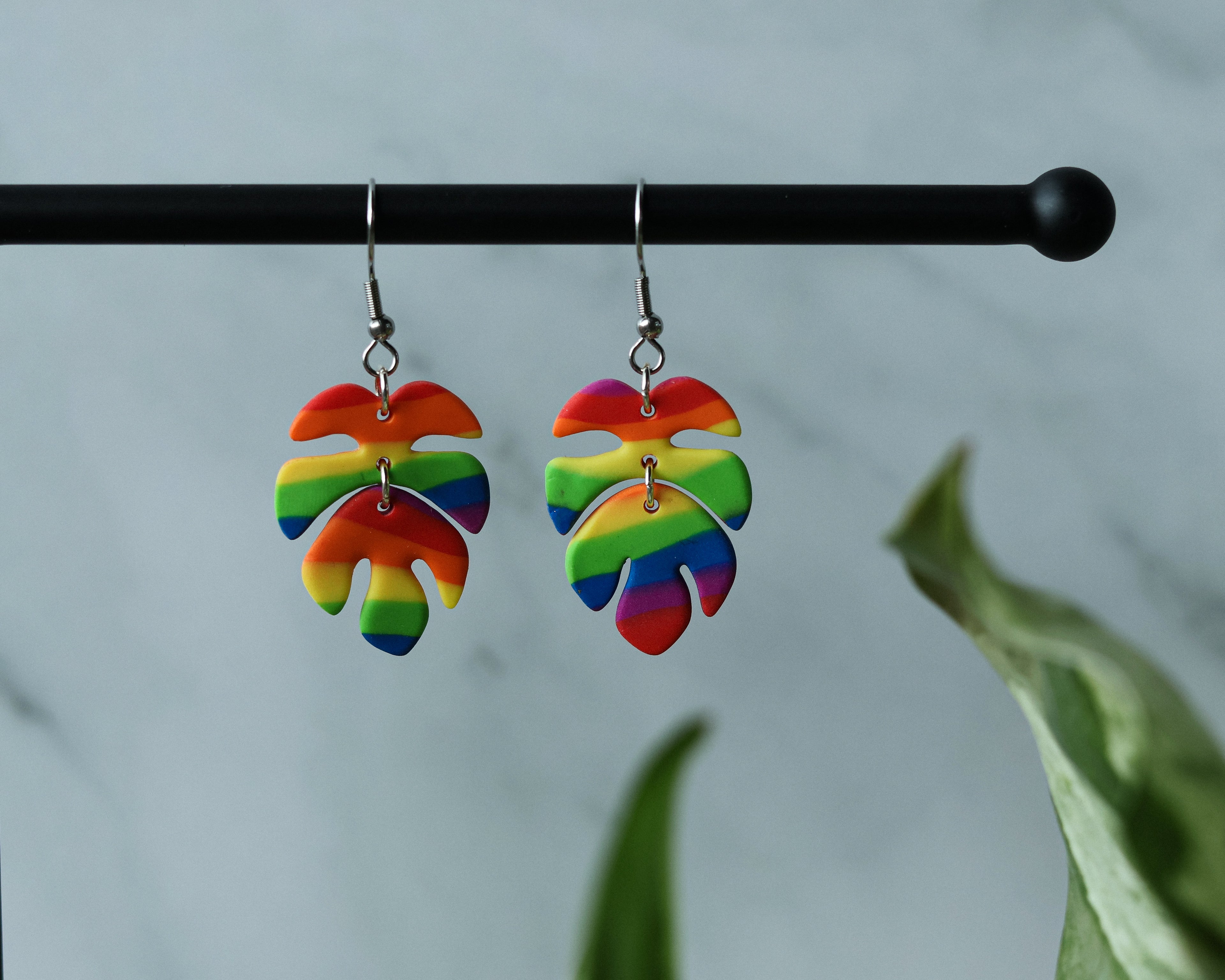 Monstera -korvakorut