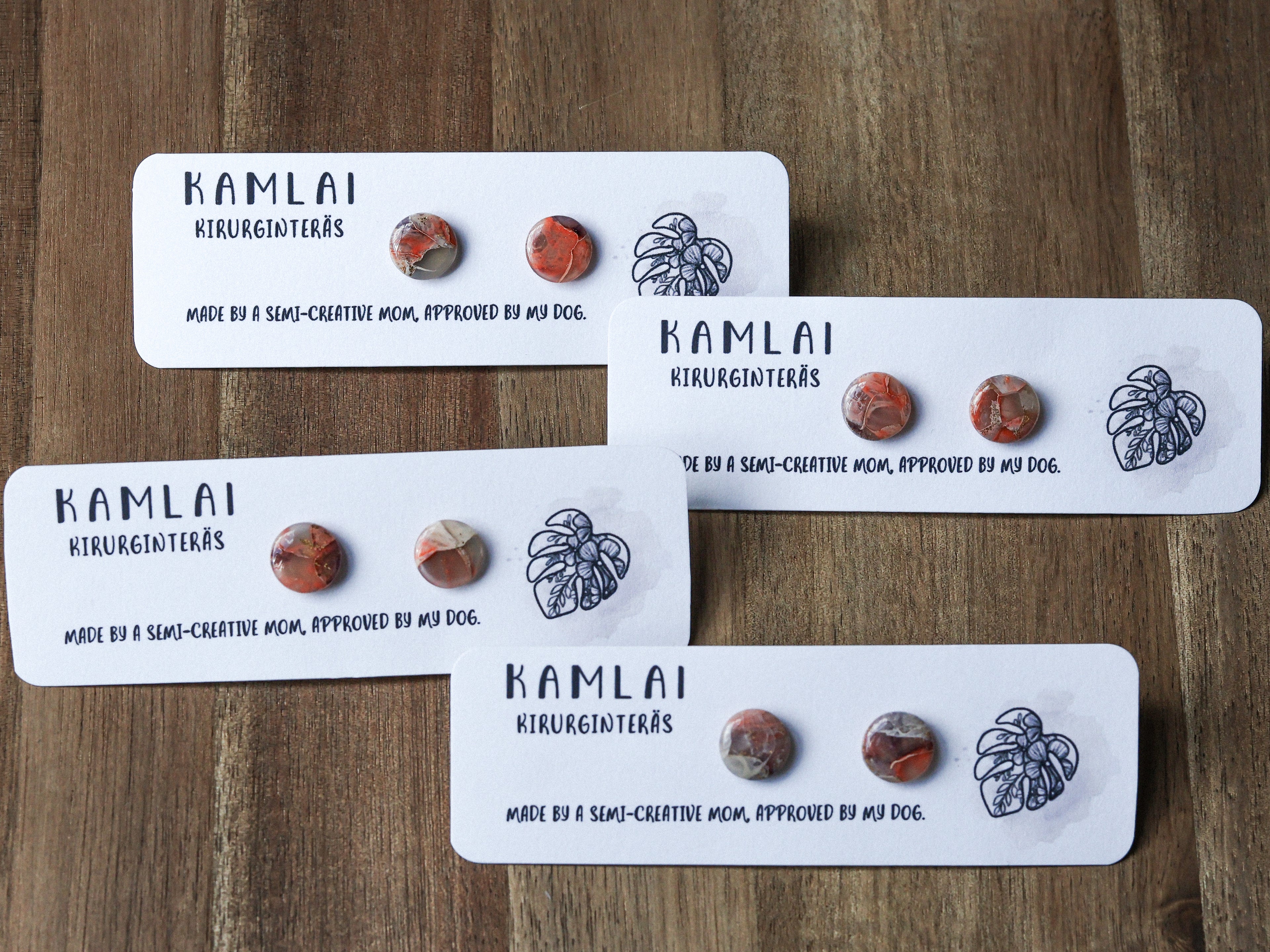 Päivä - nappikorvakorut