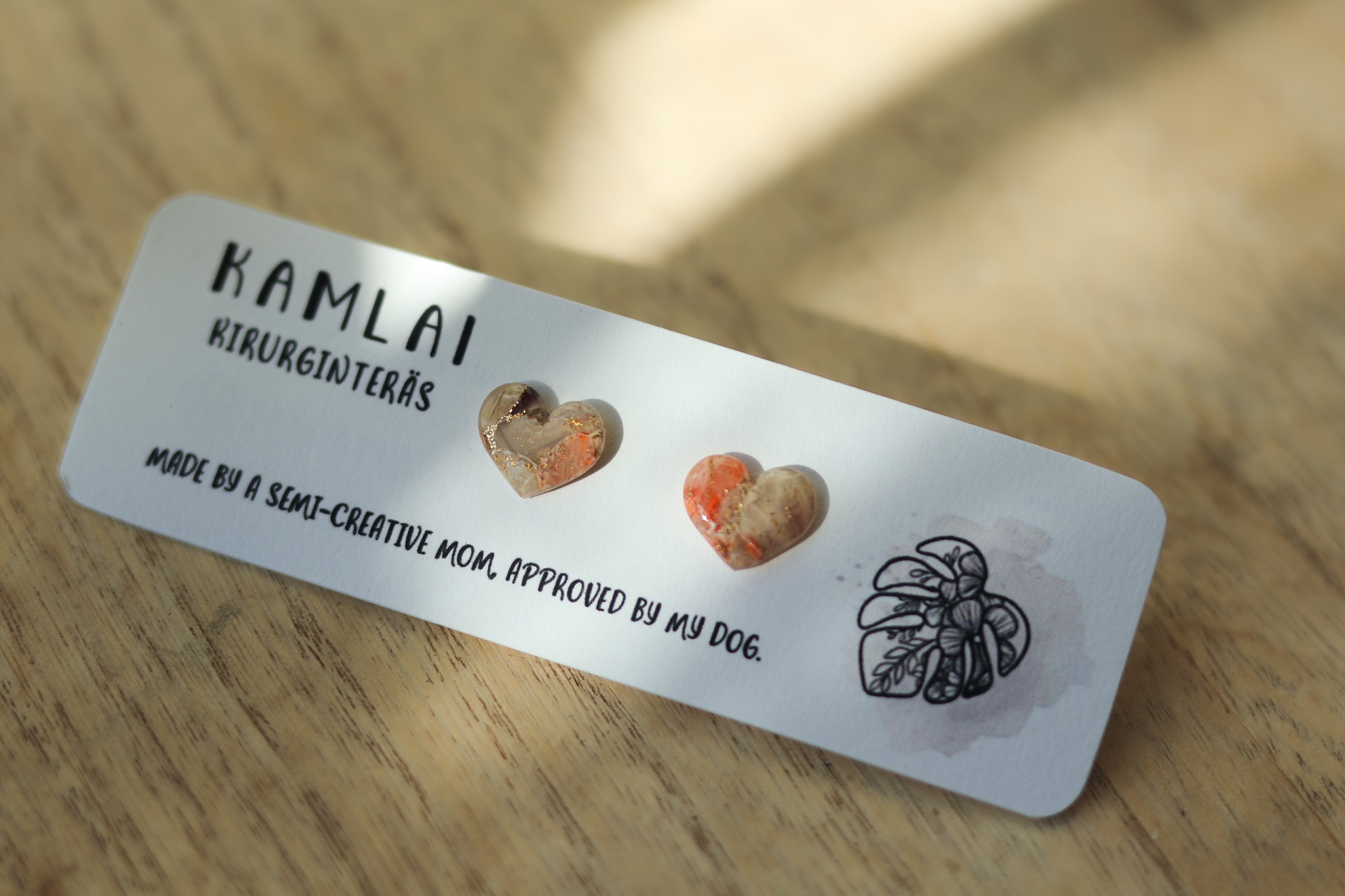 kirurginteräs korvakorut